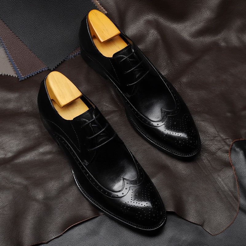 Casual Leather Shoes With Carved Lace-up Feet