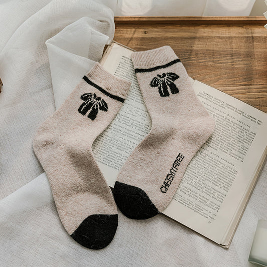 Gentle Color Sweet Thick Socks With Small Leather Shoes