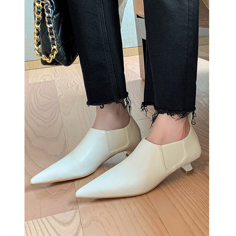 Women's Retro Elegant Low Heel Pointed Toe Deep Mouth Shoes