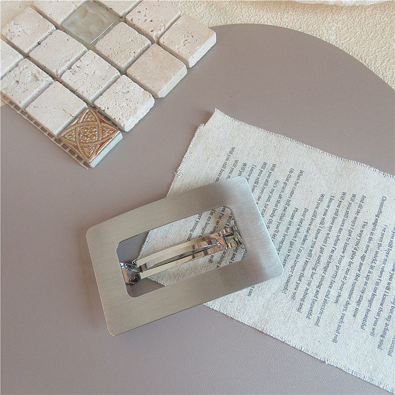 South Korea Chic Cold Wind Graceful Geometric Square Metal Barrettes