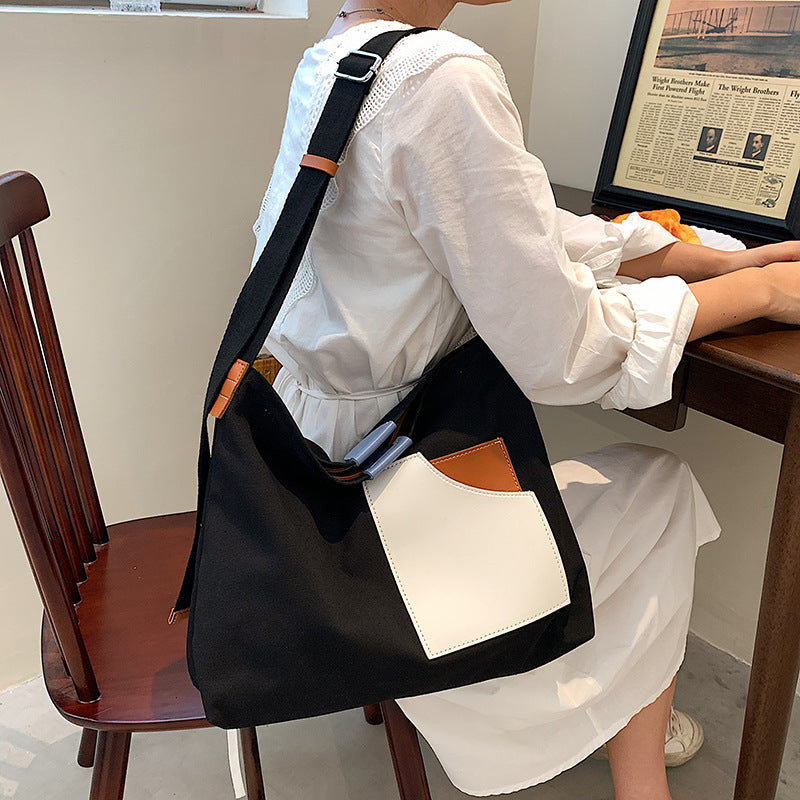 Young College Students Entrust A Specific Canvas Bag