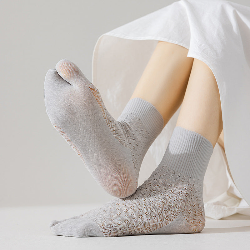 Mesh Hollow Out Two Fingers Women's Mid Tube Stockings