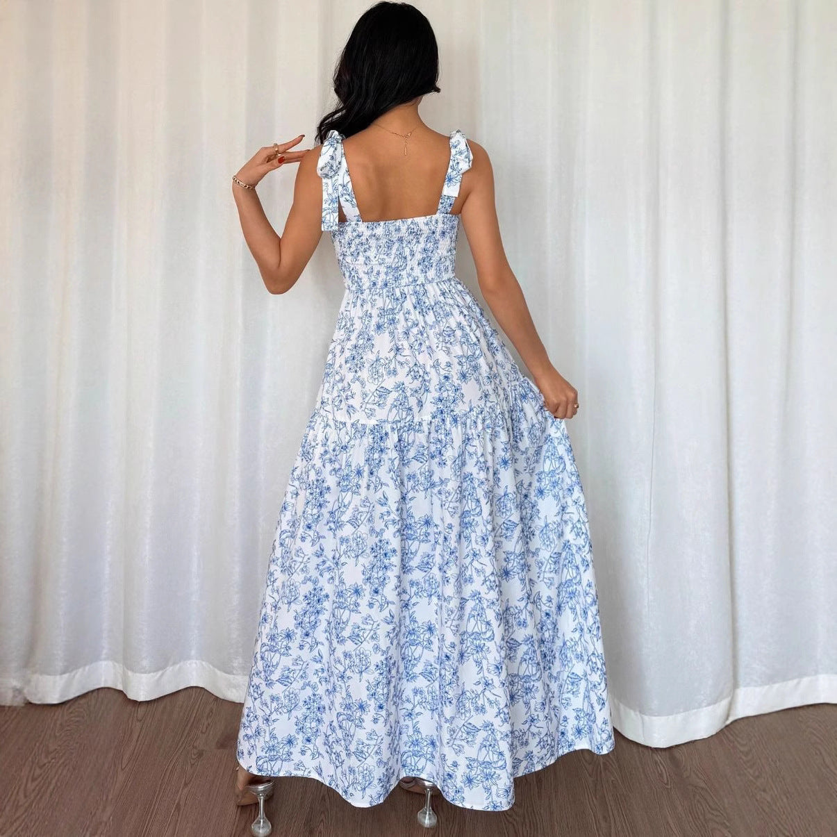 Fashionable Minimalist And Slim Fit Womens Dress
