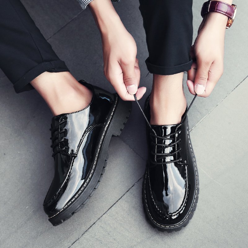 Men's casual small leather shoes