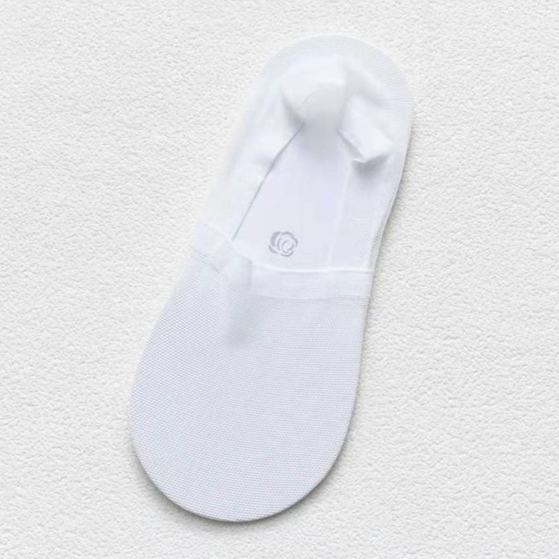 Women's Cotton Bottom Silicone Non-Slip Solid Color Boat Socks
