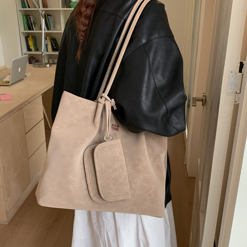 Womens Sophisticated Retro Versatile Shoulder Bag