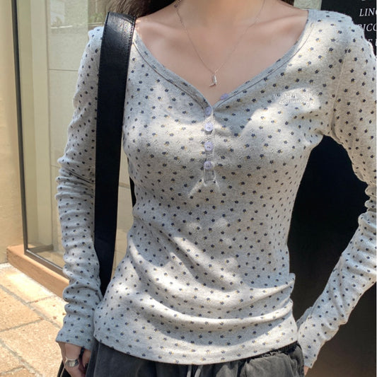 Women's Long-sleeved T-shirt Slim-fit V-neck Floral Bottoming Shirt