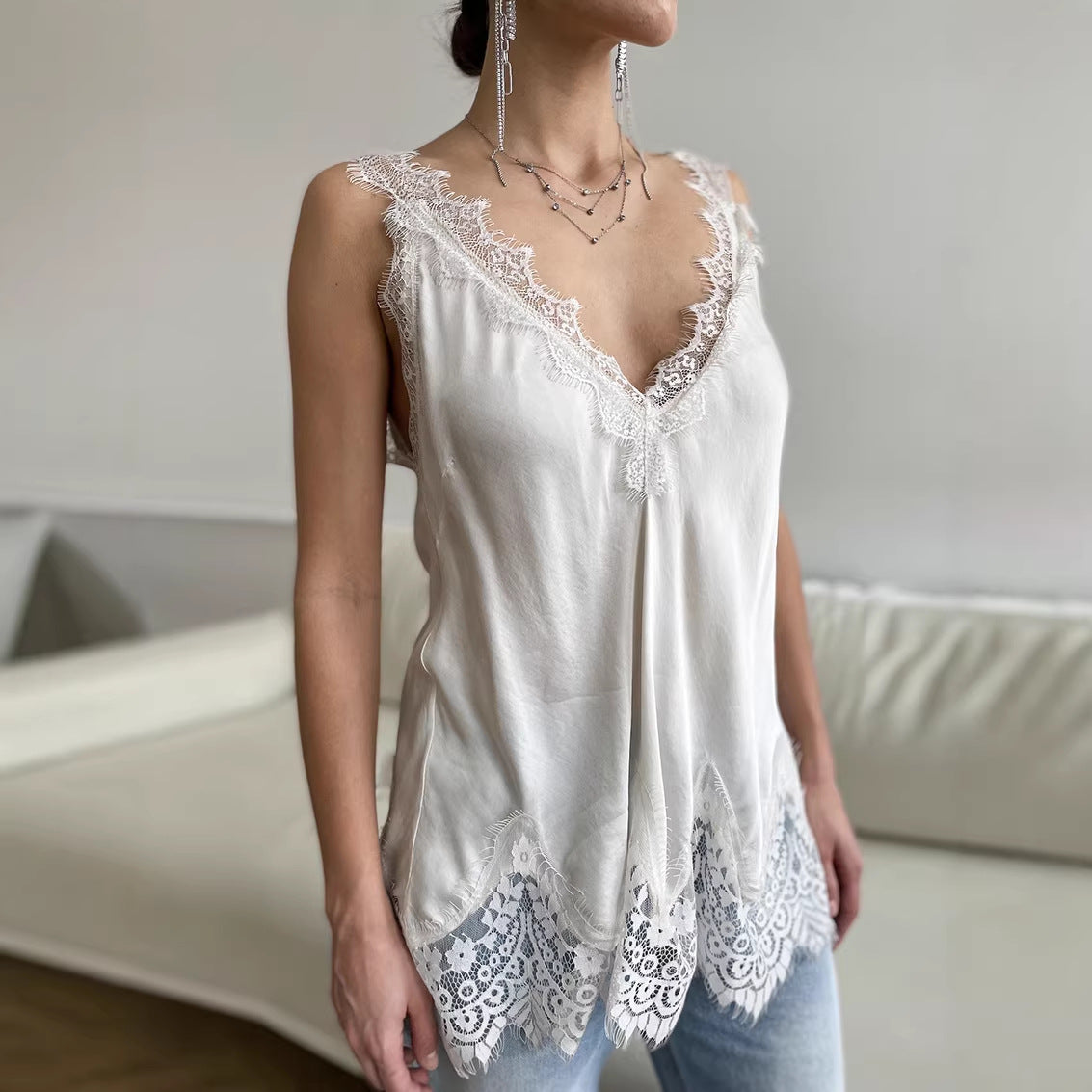 Lace-trimmed Sleeveless T-shirt A Stylish Top For Women