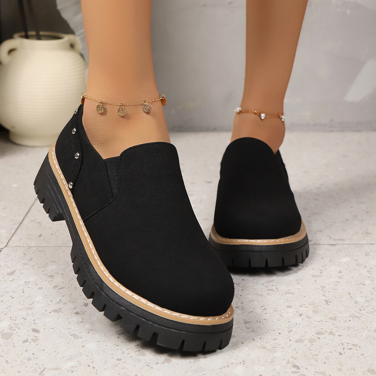 New Fallwinter Slip-on Casual Shoes With Rivets