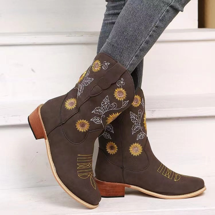 Plus Size Knight Dr Martens Boots Embroidered Fashion Women's Mid-calf