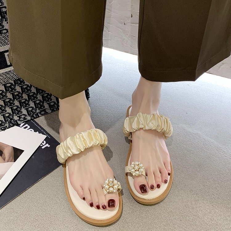 Flower pearl outer wear flat sandals and slippers