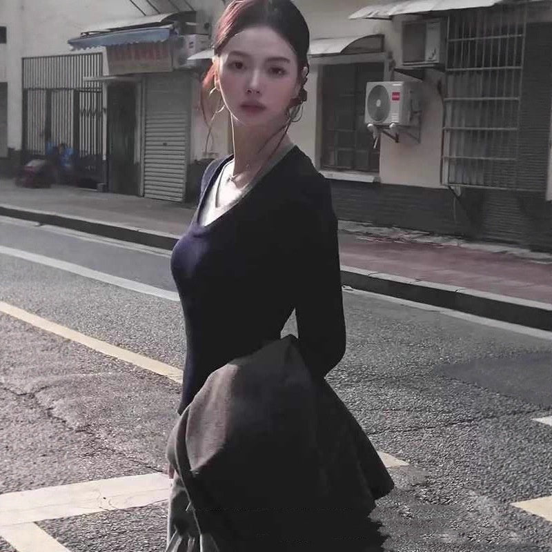 Korean Style Fake Two-piece V-neck Knitted Bottoming Shirt
