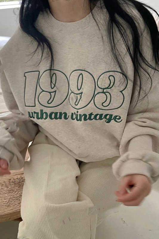 Women's Early Spring Wealth Beige Letter Pure Cotton Sweater Top