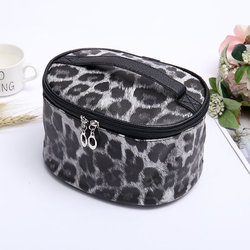 Retro Simple Cosmetic Bag Large Capacity Fashion Portable Storage