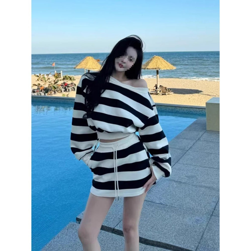 Head-turning, High-end Relaxed-fit Striped Set