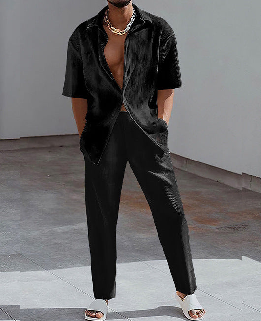 Mode for mænd: Outfit med kortærmet skjorte med digitaltryk