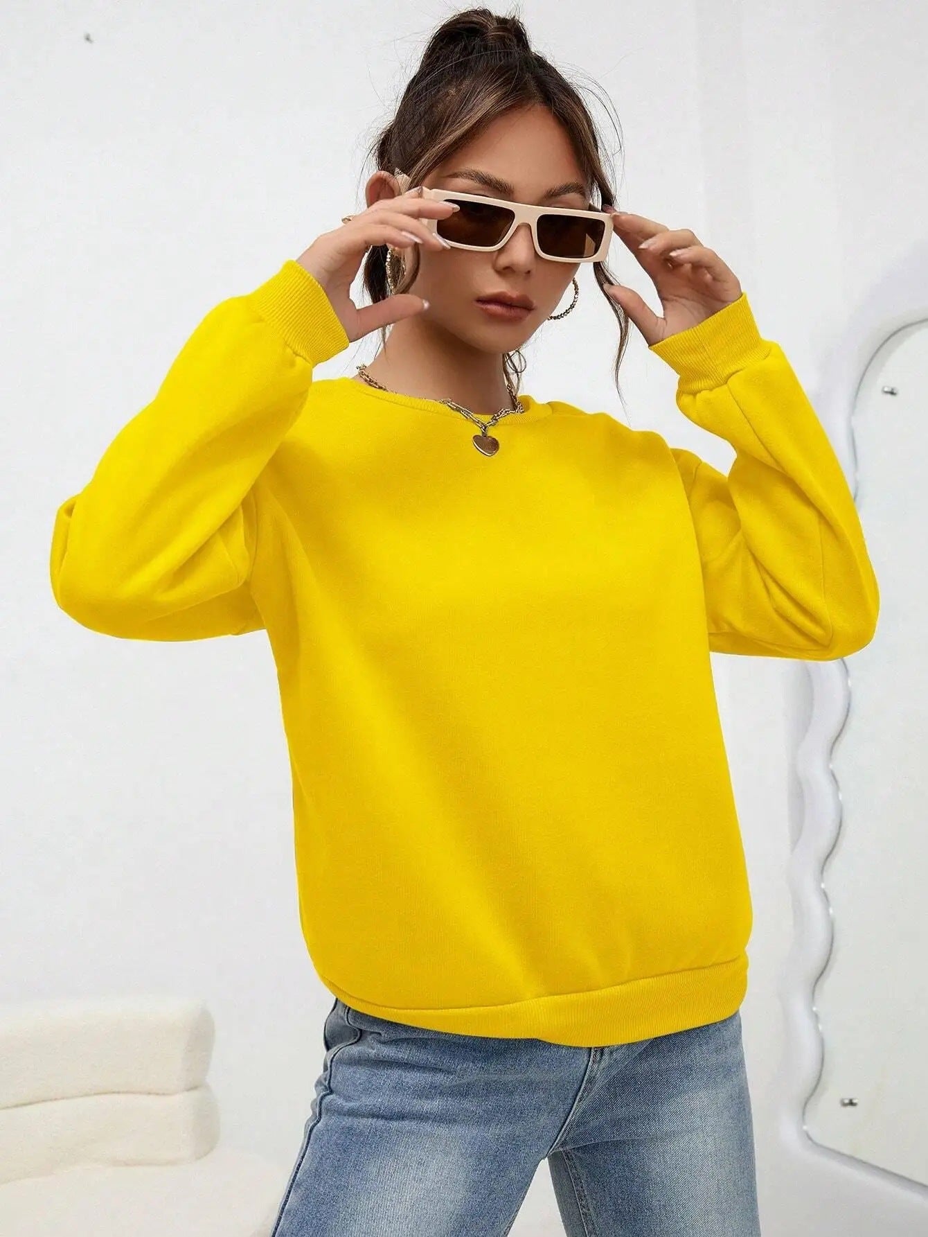 Solid Color Womens Sweatshirt Casual Comfortable And Loose Fitting Sporty Top