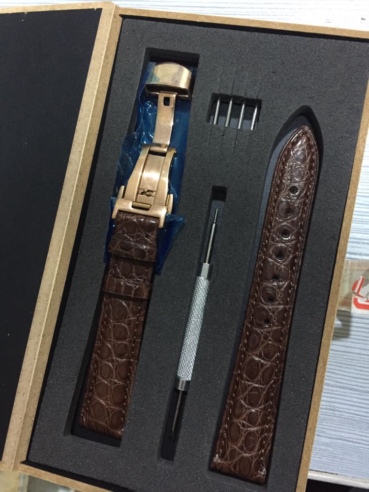 Leather watch strap