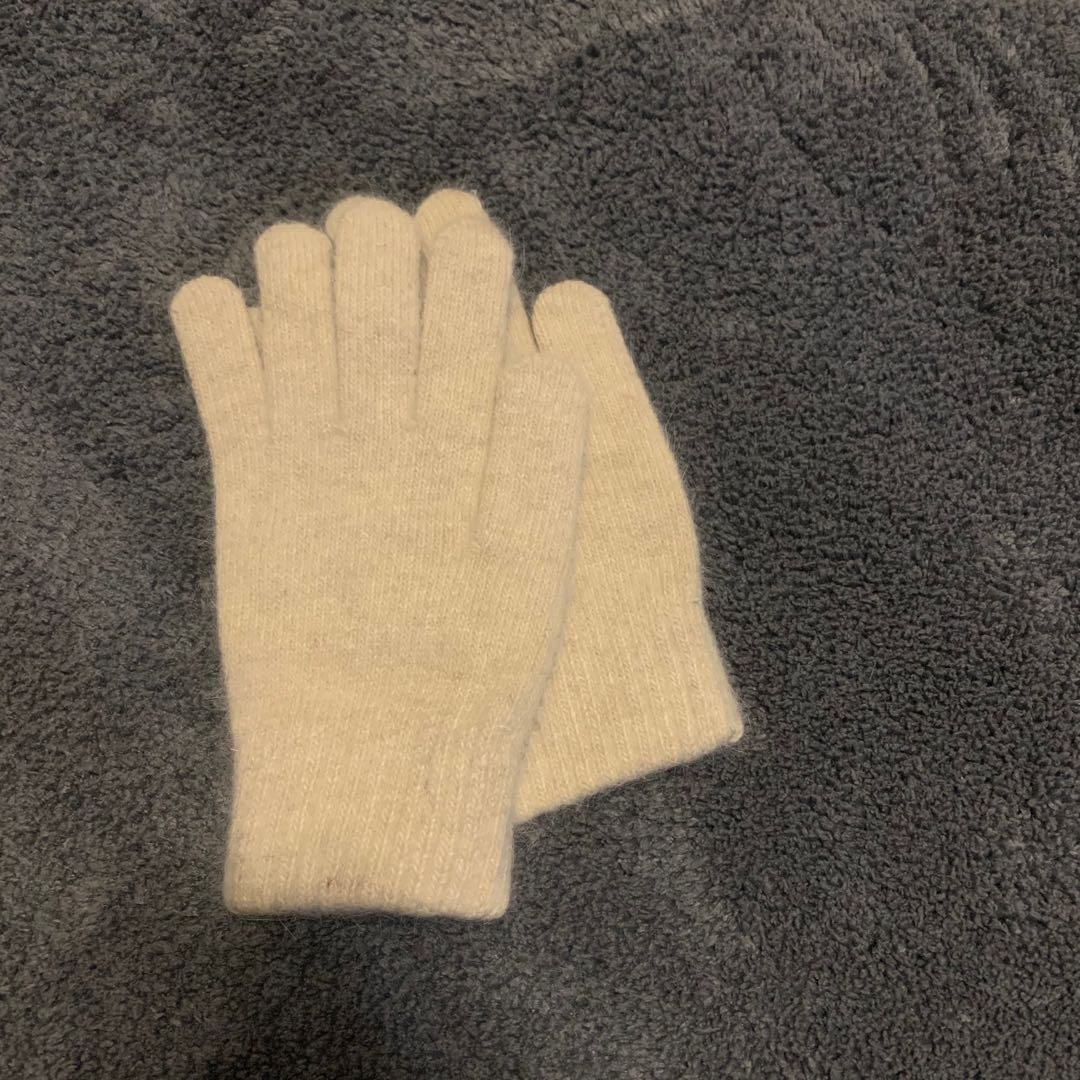 Warm cycling gloves for students