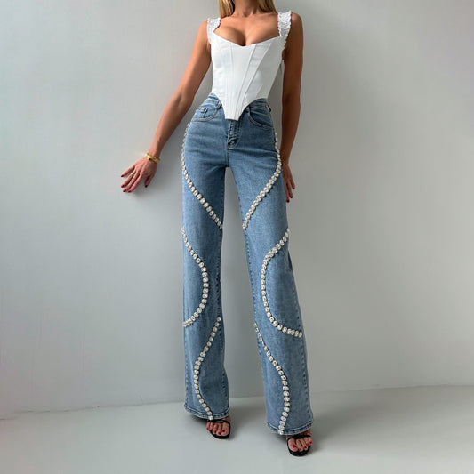 Loose Straight Leg Jeans And Fashionable Casual Pants With A Rhine Stone Denim Design Around Them Suitable For Women
