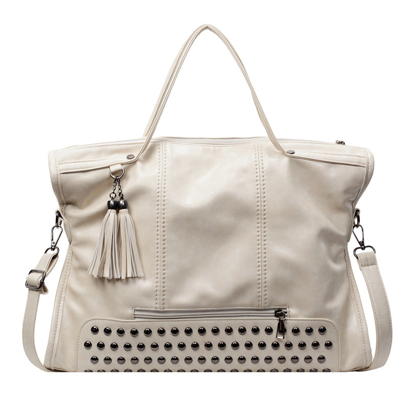 Women's New Fashion Rivet Large Capacity Portable Messenger Bag