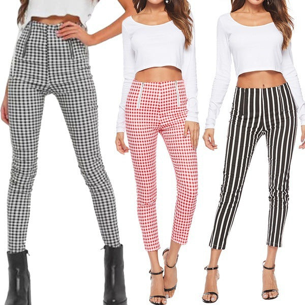 Black and white checked zipper trousers