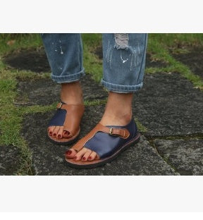 Toe colorblock flat sandals