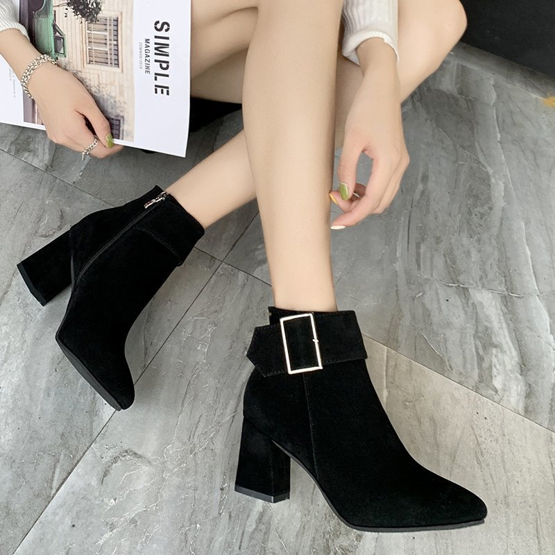 Korean Women's Short Boots With Pointed Toes