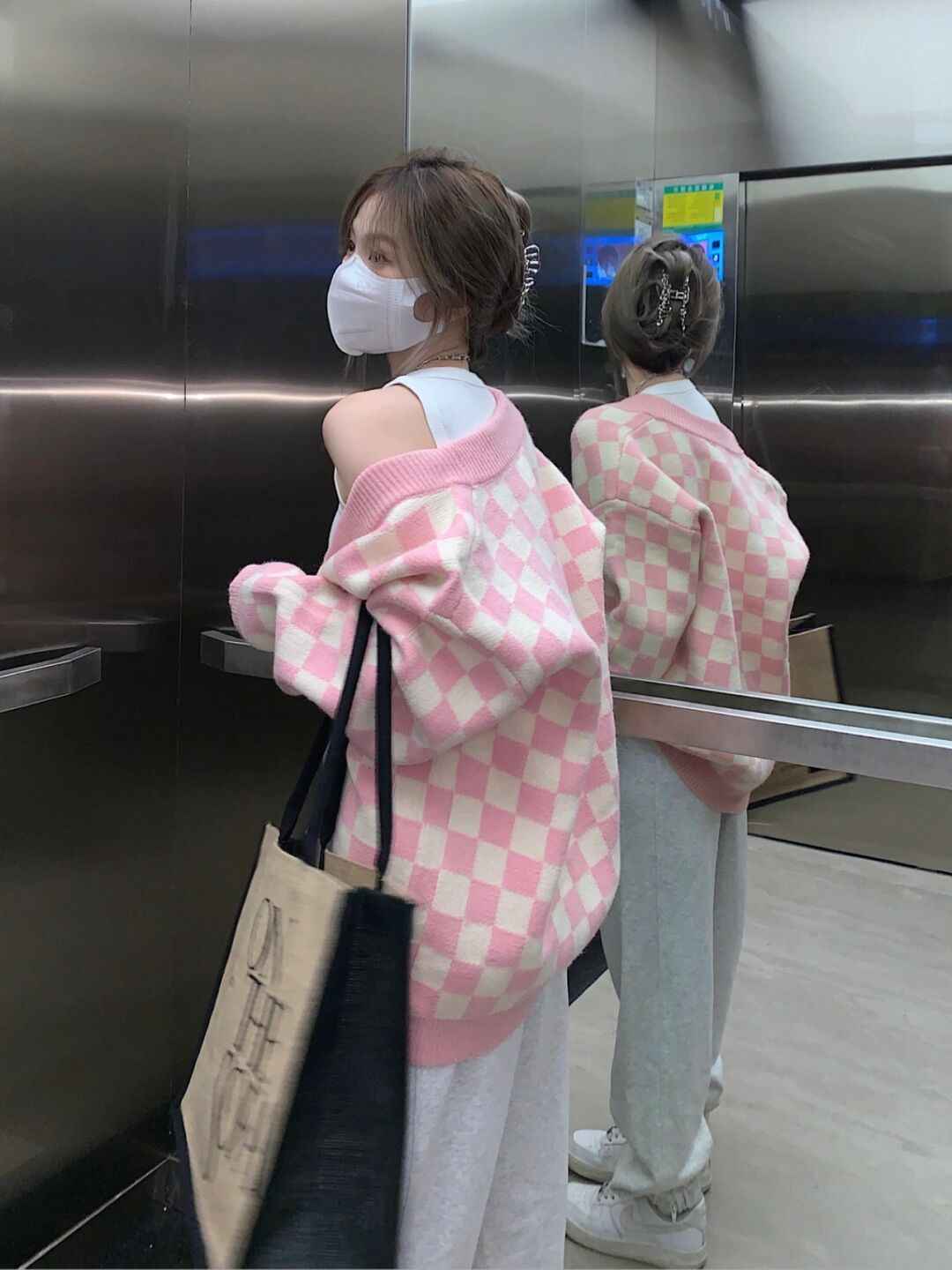 Checkered V-neck Cardigan Sweater Loose Casual Jacket