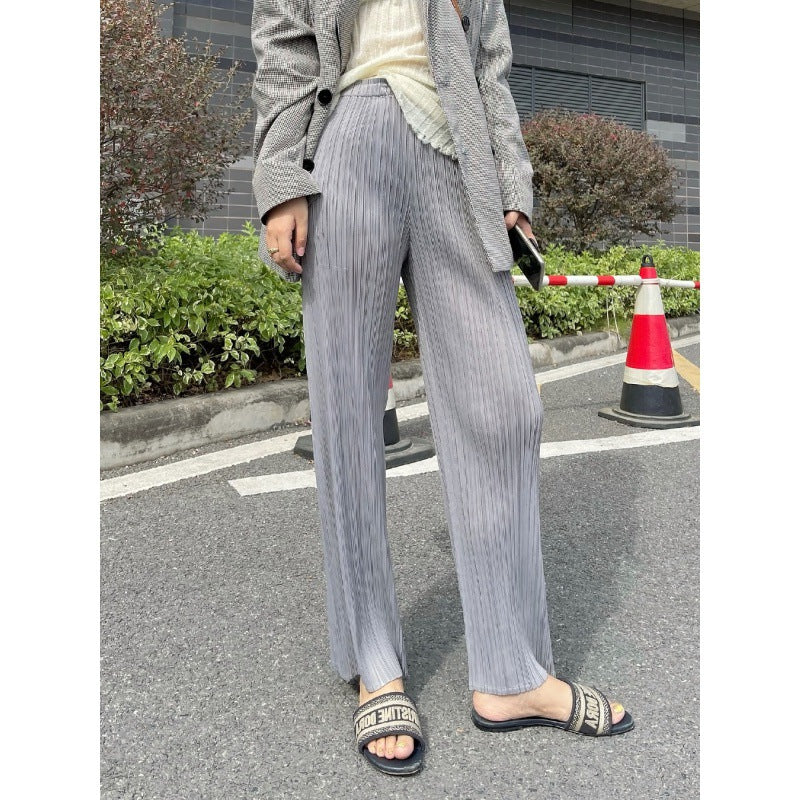 Women's Solid Color Casual Pleated Slim-fit Wide-leg Pants