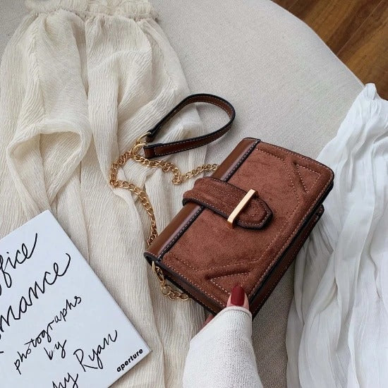 Shoulder chain bag