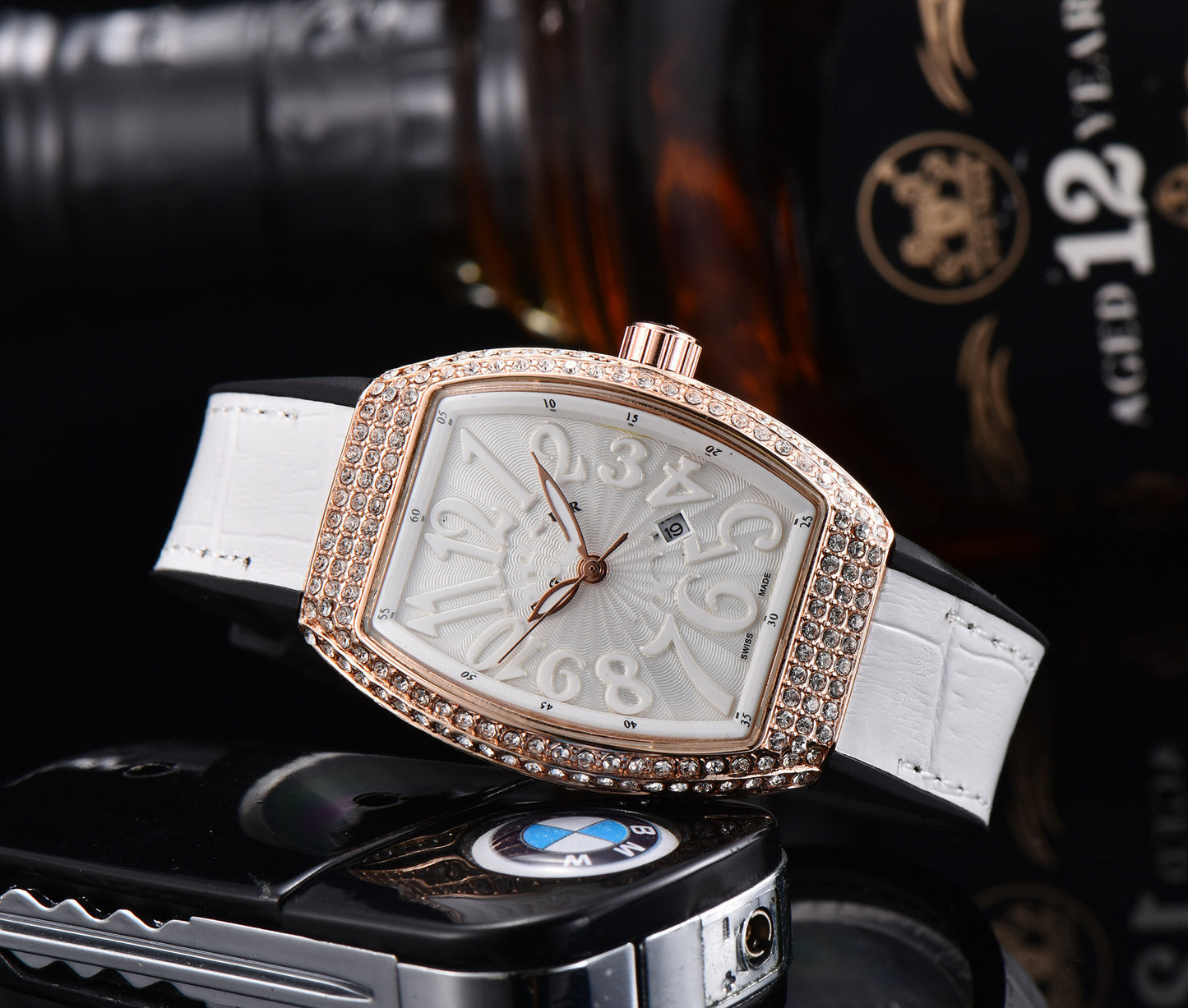 Barrel fashion casual men's belt quartz watch