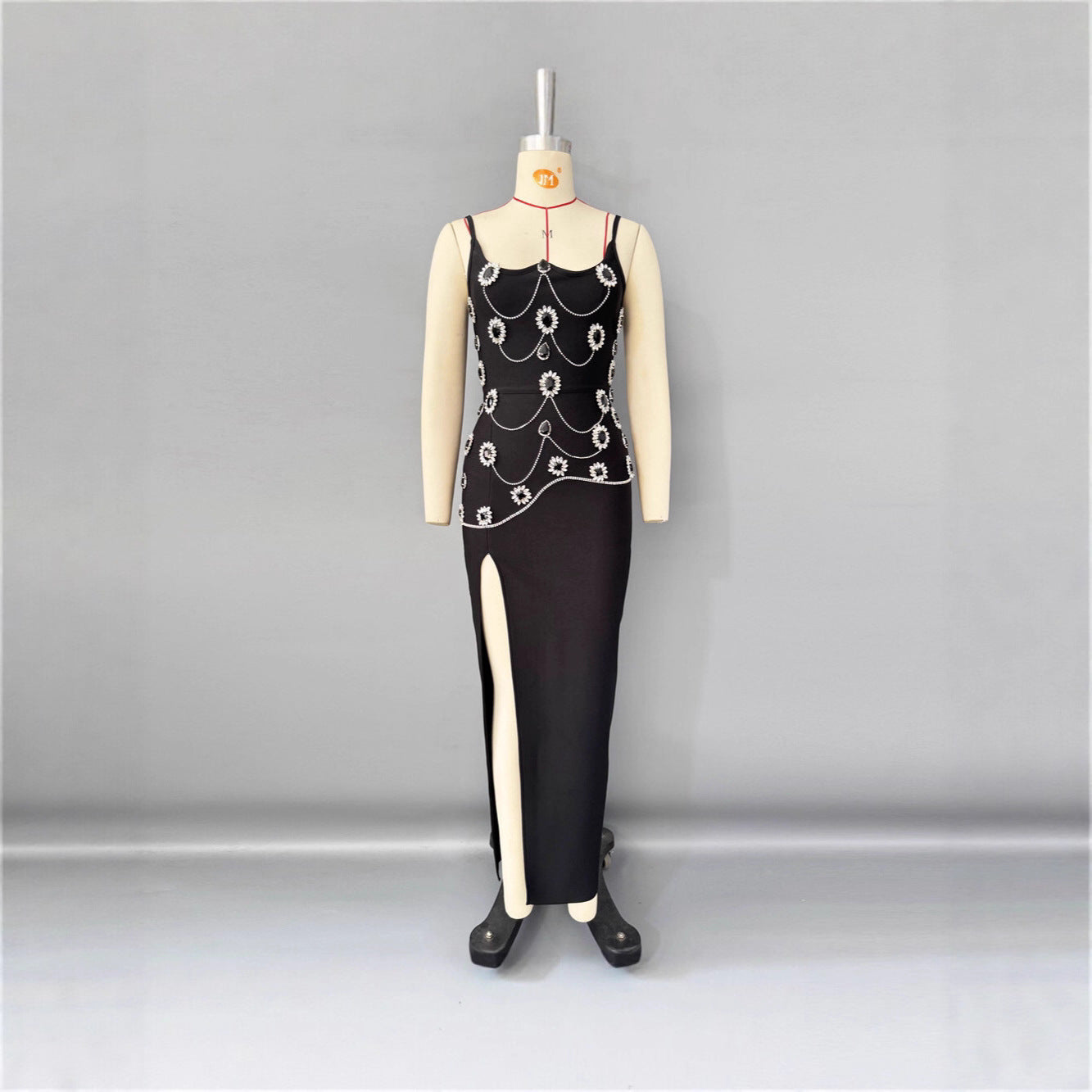 Fashionable Haute Couture Party Dress