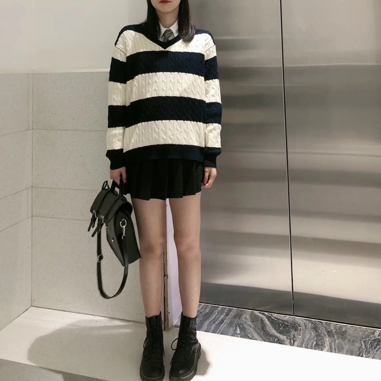 Striped Twist Sweater V-Neck Loose Knit Pullover