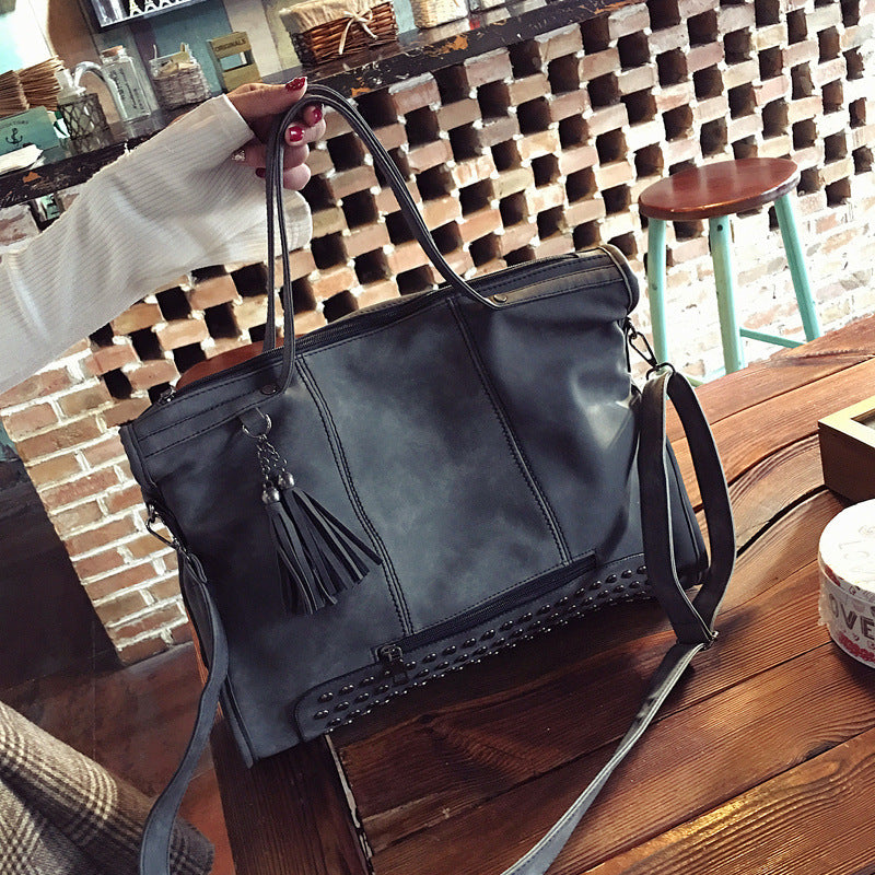 Retro Rivet one-shoulder Messenger Big Bag