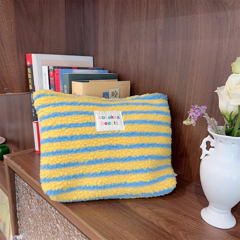Winter Plush Color Polka Dot Large Capacity Travel Skincare Cosmetic Storage Bag
