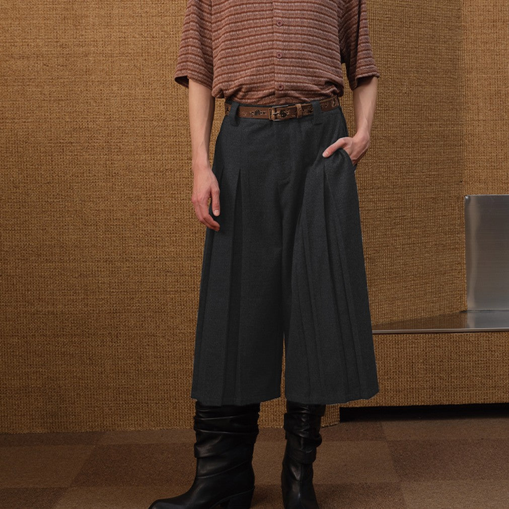 Flower Gray Cross Pleated Seven Quarter Pants