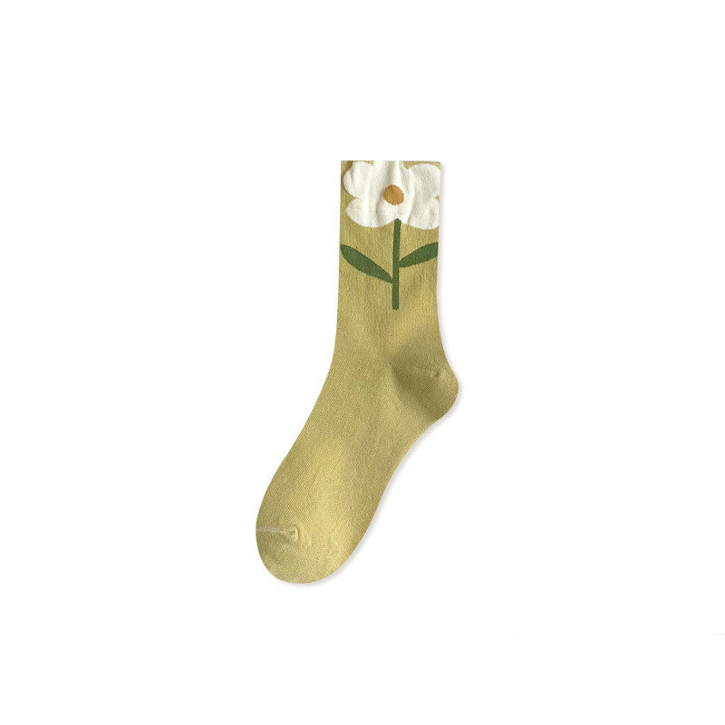Women's Retro Mid-calf Length Three-dimensional Flower Socks