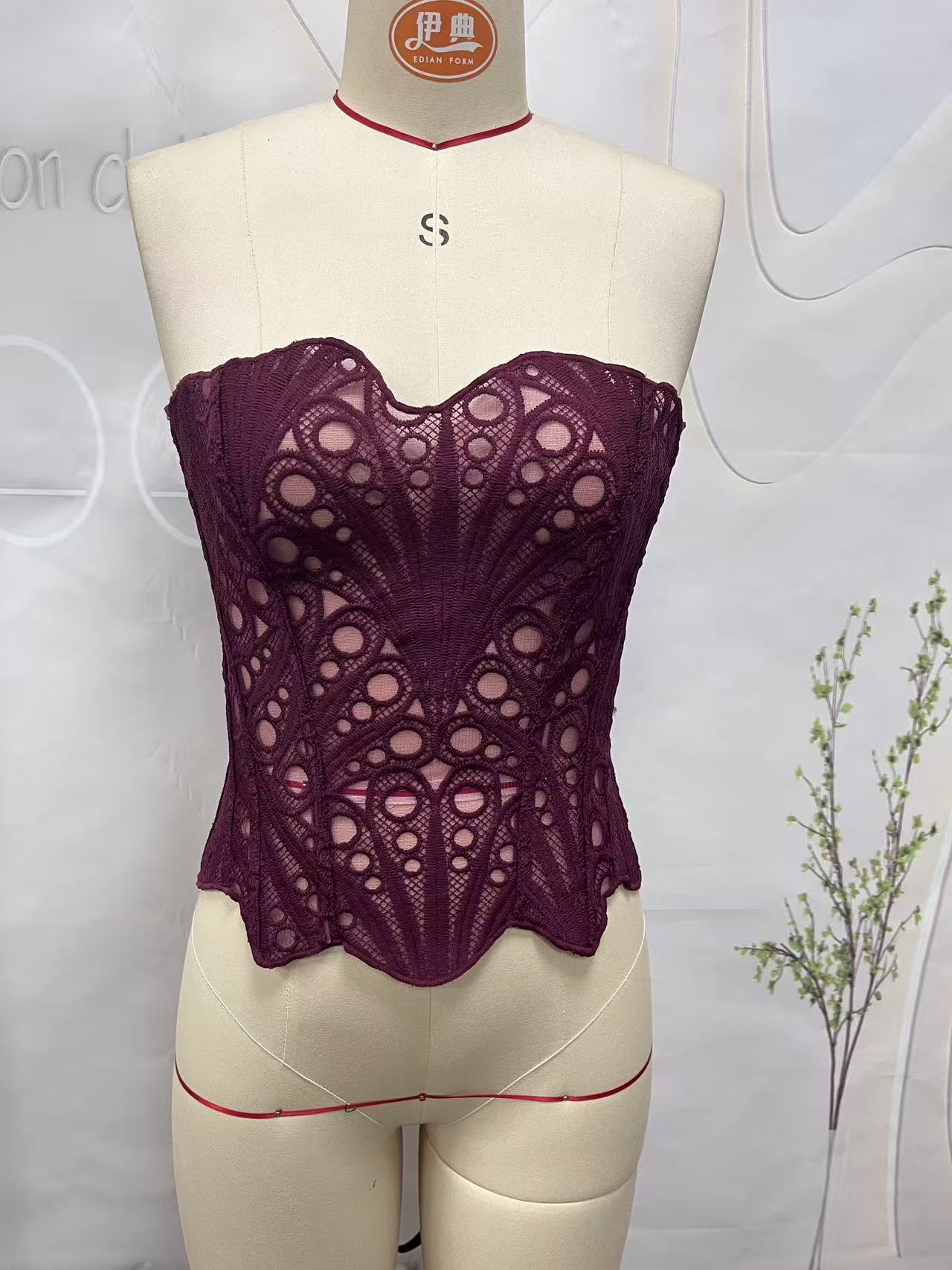 Irregular Lace Fishbone Corset With Mesh Panels And Print For A Sculpting Fit