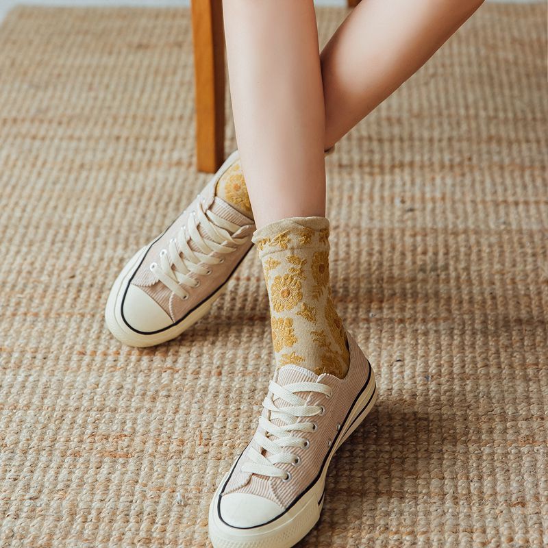 Ladies in tube socks retro small flower tube pile pile socks
