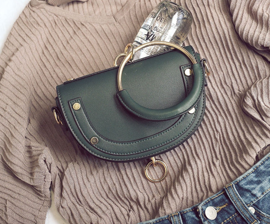 2007 New Ring Handbag Fashion 100 Rivet Saddle Bag Tang Yan Same Shoulder Skew Bag Tide