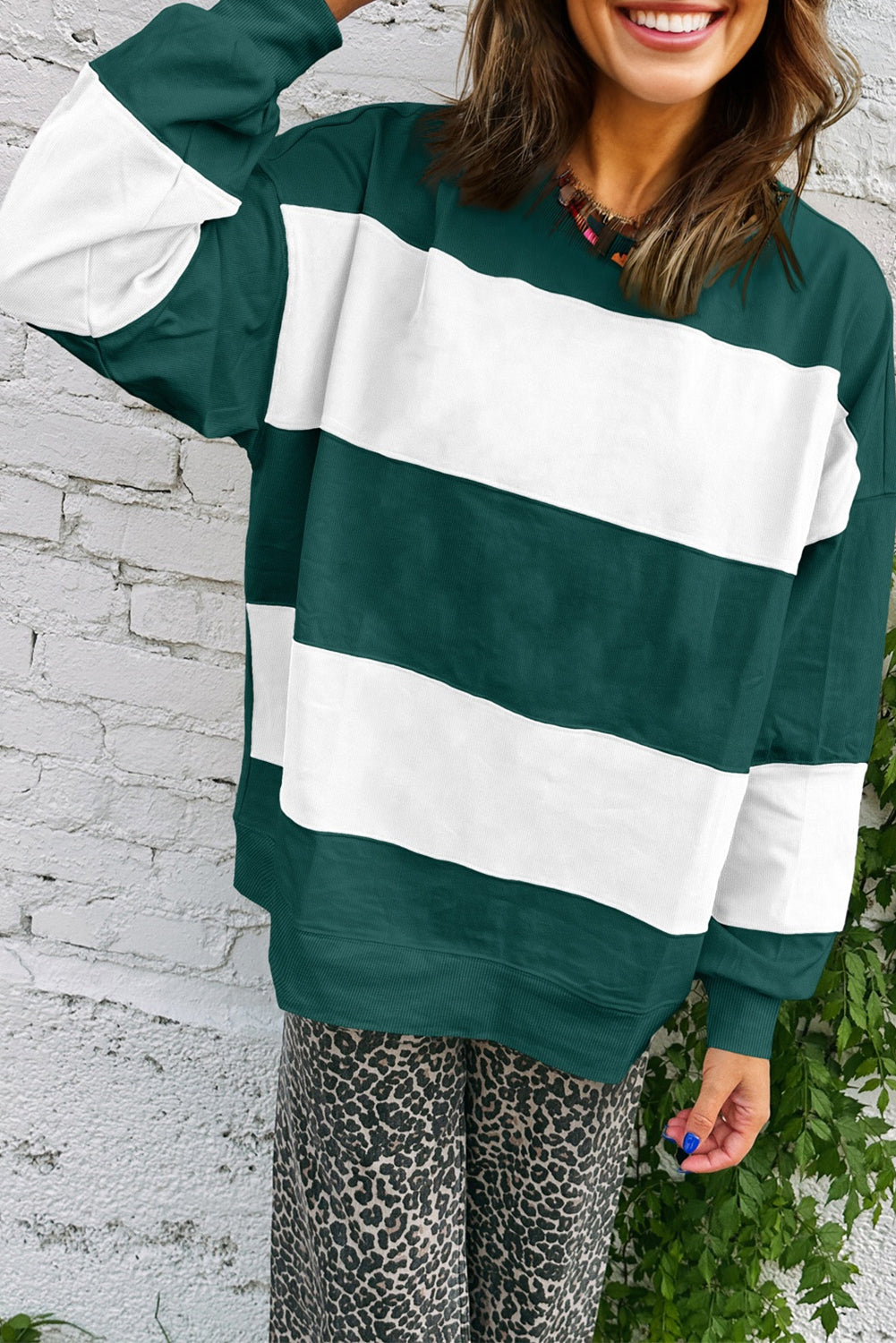 Løs Strikket Farveblok Sweater til Kvinder med Rund Hals