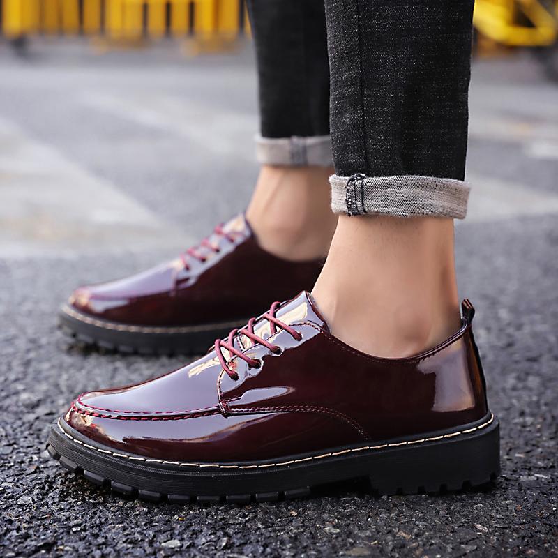 Men's casual small leather shoes
