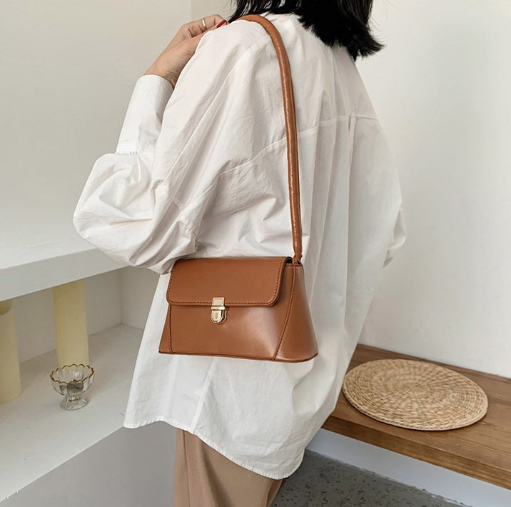 French niche retro armpit bag