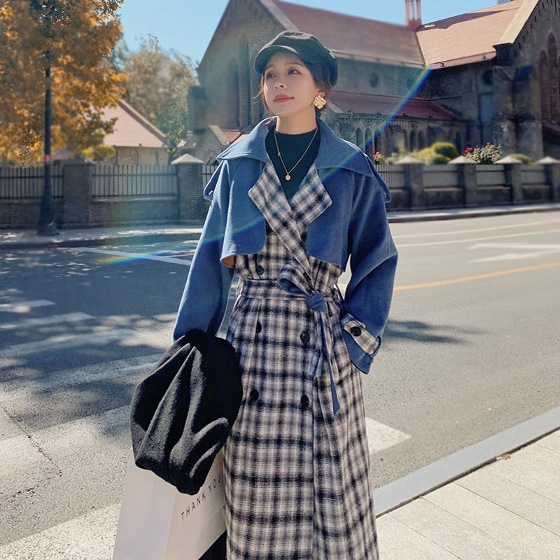Wełniany płaszcz w kratę z przeszyciami, elegancki, długość do połowy uda