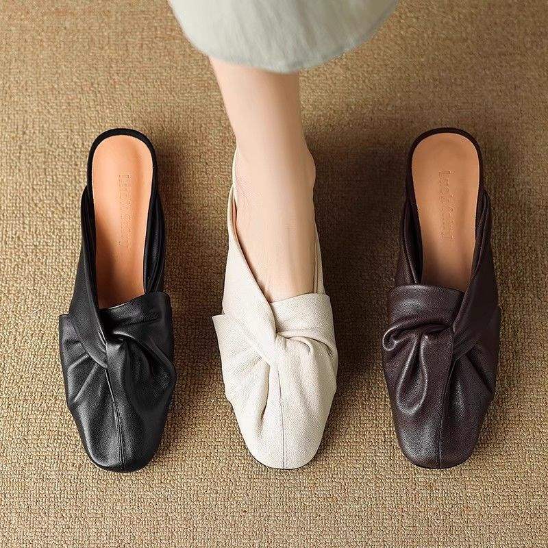 Soft-leather Outerwear Low-heeled Sandals