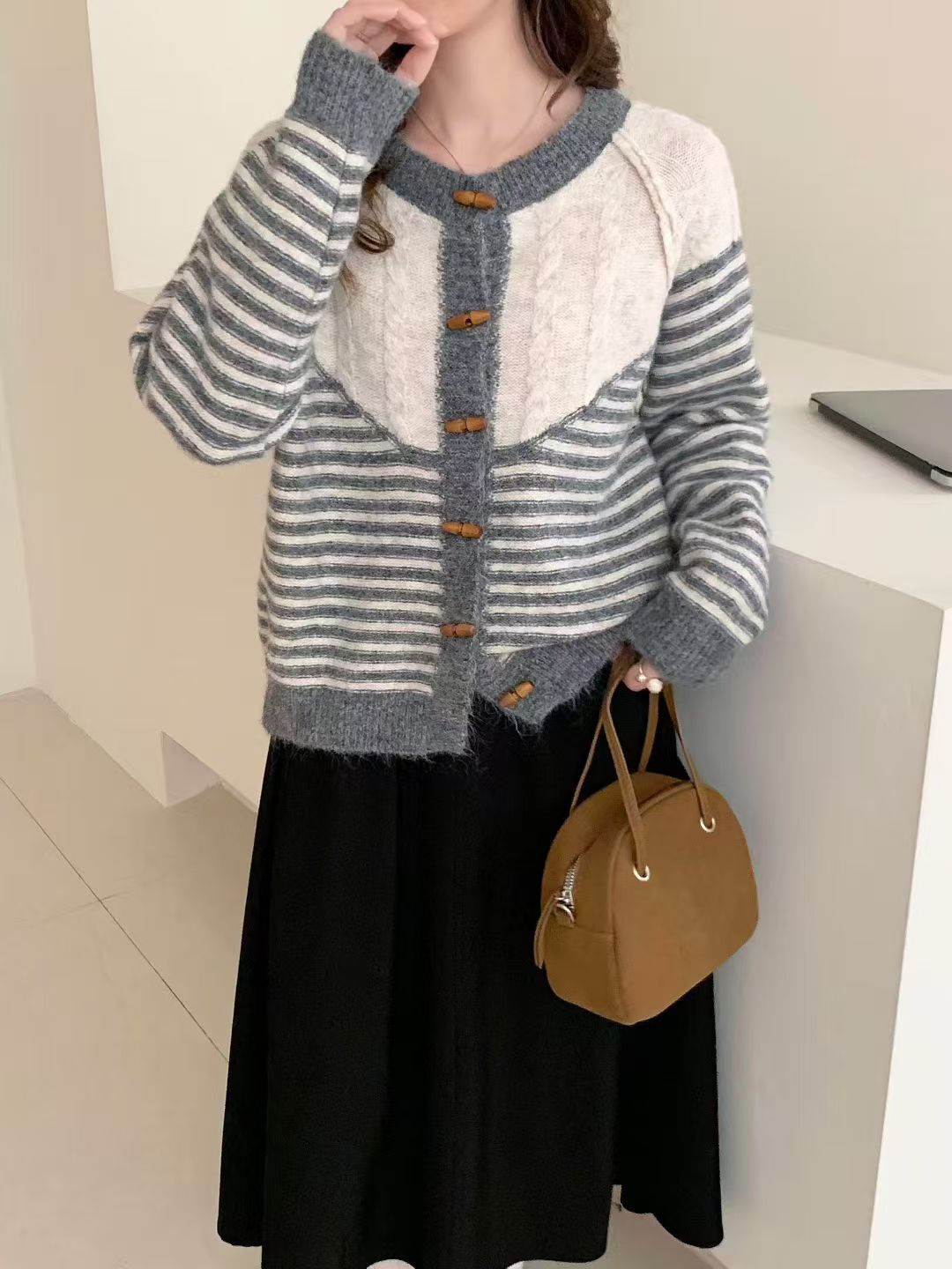 Autumn And Winter Striped Loose And Lazy Style Knitted Cardigan