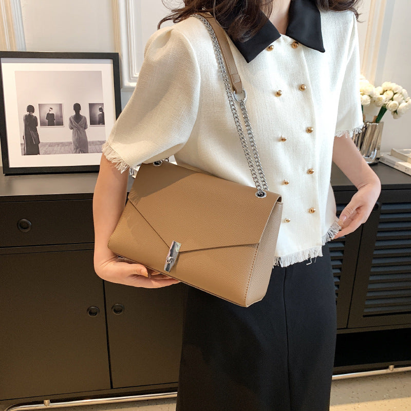 Chain Fashion Shoulder Bag Popular Bag Female Large Capacity Crossbody