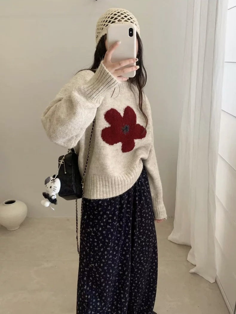 Early Autumn Versatile Casual Floral Round Neck Knitted Long Sleeve Top