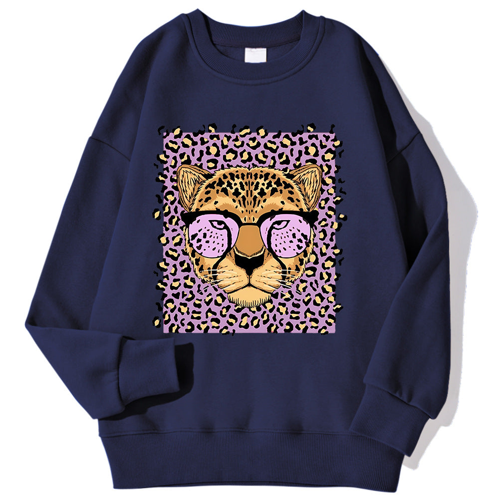 Afslappet løs sweatshirt med fleecefor til kvinder med leopardprint